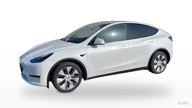 Tesla Model Y Long Range AWD, photo 1