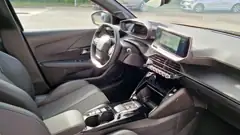 Peugeot e-208 136 ch GT, photo 7