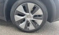 Tesla Model Y Long Range AWD, photo 15