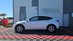 Tesla Model Y Long Range AWD, photo 2
