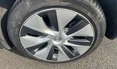 Tesla Model Y Long Range AWD, photo 14