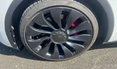 Tesla Model Y Performance AWD, photo 4