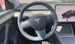Tesla Model Y Standard RWD, photo 7