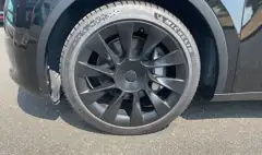 Tesla Model Y Standard RWD, photo 14