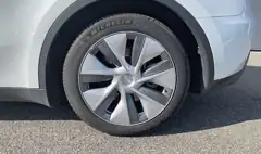 Tesla Model Y Standard RWD, photo 2